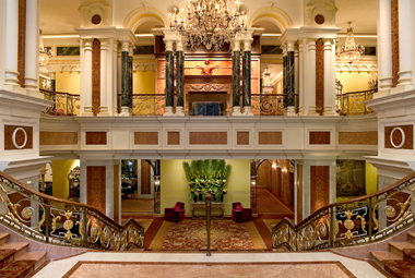 palacelobby.jpg